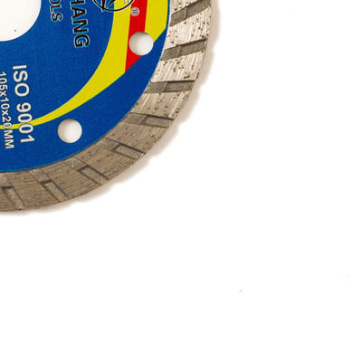 Corps en acier de haute qualité chaud de Diamond Blade 65Mn de porcelaine de la presse 4inch 105*1.8/1.2*10*8*20mm avec la longue vie de coupure
