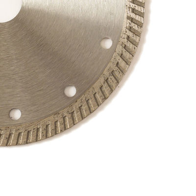 Corps en acier de haute qualité de Diamond Blade 65Mn de porcelaine de la presse chaude 6inch “150×1.4/2.4×10×22.23mm avec la longue vie de coupure