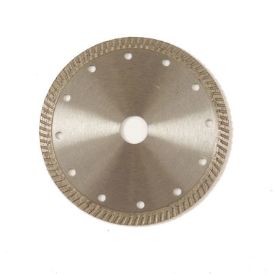 Corps en acier de haute qualité de Diamond Blade 65Mn de porcelaine de la presse chaude 6inch “150×1.4/2.4×10×22.23mm avec la longue vie de coupure