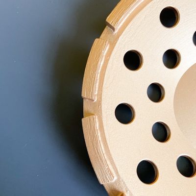 Le laser de l'usine 9inch a soudé la roue de 230mm Diamond Single Row Grinding Cup pour concret, pierre, matériaux de construction durs